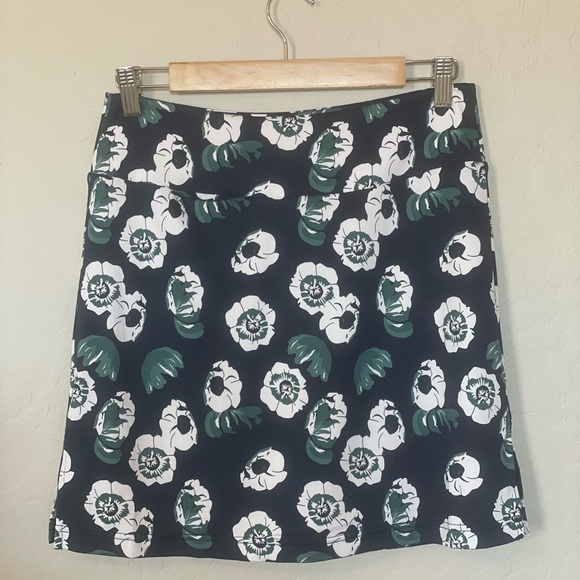 Golftini Night Moves Floral Print Golf Skort, Navy, Size “S” - Picture 6 of 12